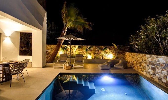 Naousa House | Clementina Paros