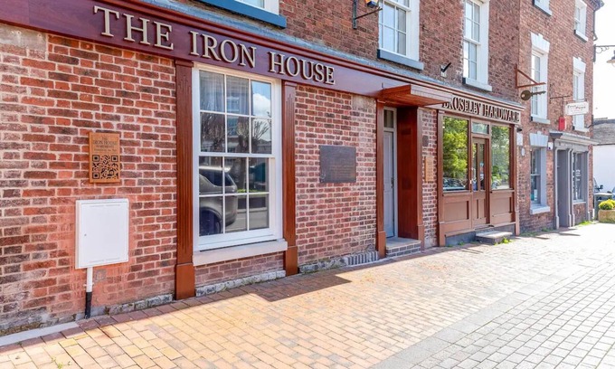 Coalbrookdale Apartment | Clenchacre Mews a Luxury Apartment on the High Street in Broseley Shropshire