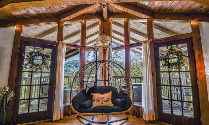 Townsend Cabin | Cliff Haven
