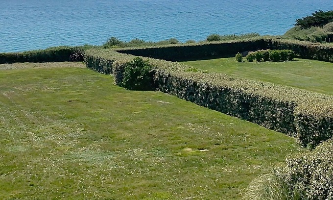 Pentrez House | Cliff house in Pentrez (Sea View)
