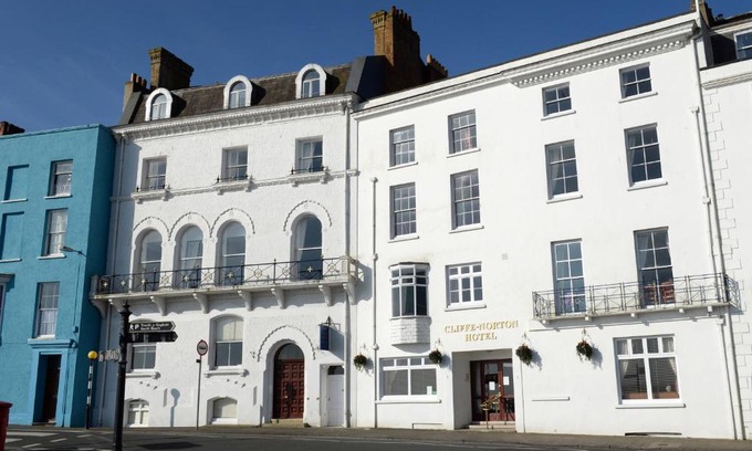 Tenby Hotel | Cliffe Norton
