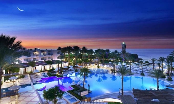 El Hadaba Hotel | Cliffside Retreat | 4 Family-friendly Rooms w/Pools, Snorkeling & Beach Access