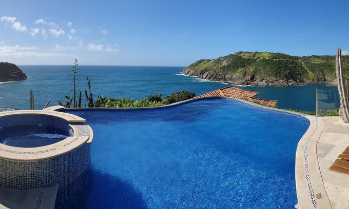 Buzios Hotel | Cliffside Luxury Inn