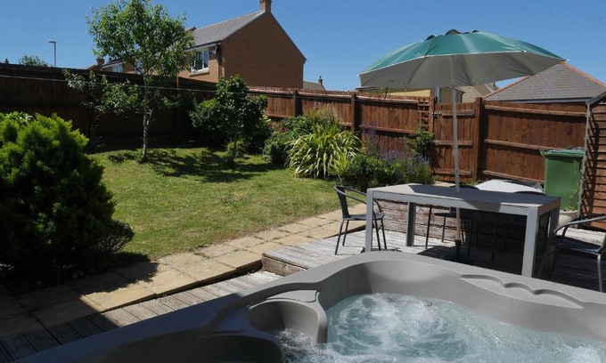 Southwell House | Cliffwalk Cottage