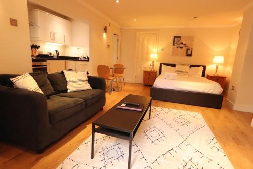 Clifton Apartment | Clifton Studio
