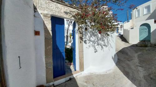 South Rhodes House | Clive and Bifi's house