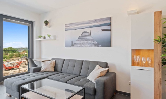 Cessange Apartment | Cloche d'Or Proximity: Sleek Urban Space