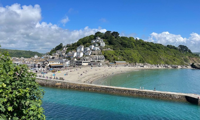 Looe Cottage | Clock Tower View
