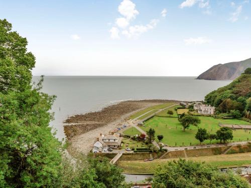 Lynmouth House | Clooneavin Apartment 4
