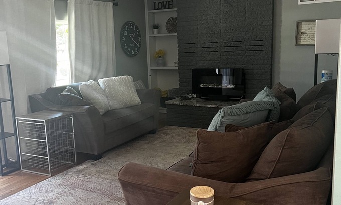 Southeast Eugene House | Close to Campus