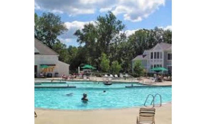 Lackey Resort | CLOSE TO COLONIAL WILLIAMSBURG, CLOSER TO BUSH GARDENS AND WATER COUNTRY U S A