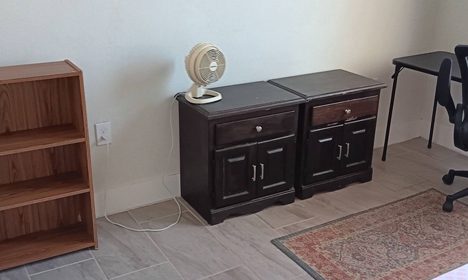 Mueller Apartment | close to downtown Austin with easy access to by metro train 2-bedroom apt