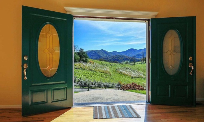 Barnardsville House | Close to DT Asheville & DT Weaverville, , Hot Tub, Pool Table
