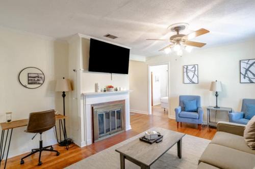 Mobile House | Close to Midtown & Parks - Little Blue