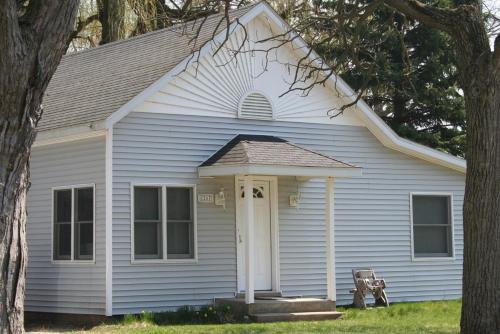 South Haven House | Close to South Beach and Kid's Corner - Huge Yard