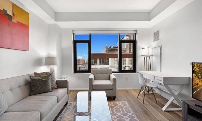 Shawmut Apartment | close to subway 1 BR | near Restaurant Row