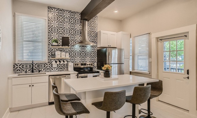 Government Hill House | Close to The Pearl/Downtown/AT&T/Alamodome