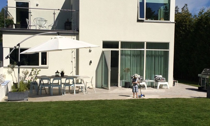 Saltsjo Boo Villa | Close to the sea and Stockholm.