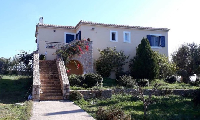 Kranidi House | Closest Landmarks * Ermioni Folklore Museum 7.8 km Agion Anargiron Monastery 7.9