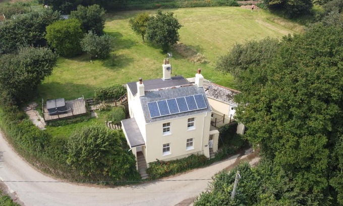Dartmouth House | Clotted Cream Cottage Countryside calm Close to beach Dartmouth Dog Friendly