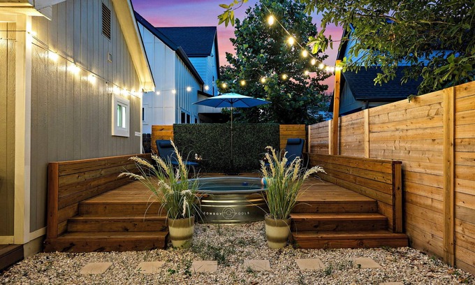 Chestnut House | Cloud 9 Bungalow - Cowboy Pool & East Downtown