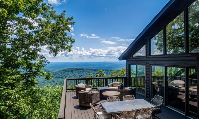 Big Canoe Cabin | Cloud 9 - Incredible Long Range Mountain Views in Big Canoe