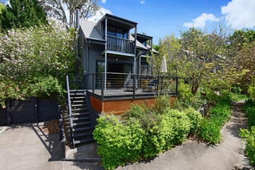 Kangaroo Valley House | Cloudsong Chalet 1 Close to the village centre