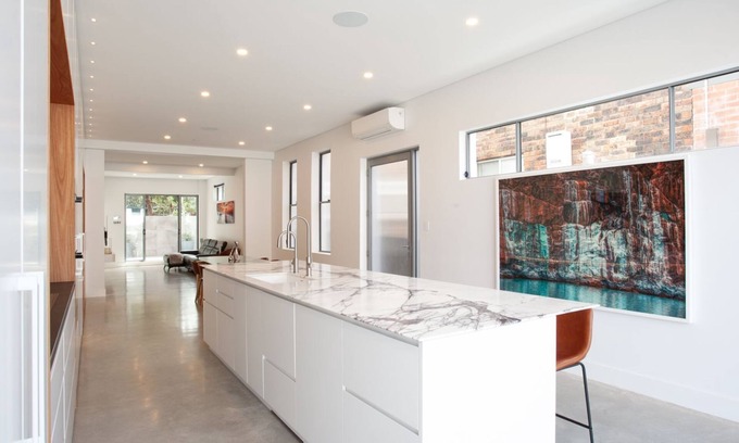 Clovelly House | Clovelly Contemporary (IH)