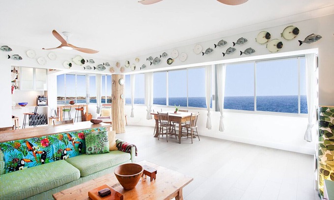 Clovelly Apartment | Clovelly Ocean Front Apartment
