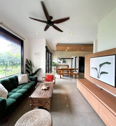 Suraberata Villa | Clover Cove Villa