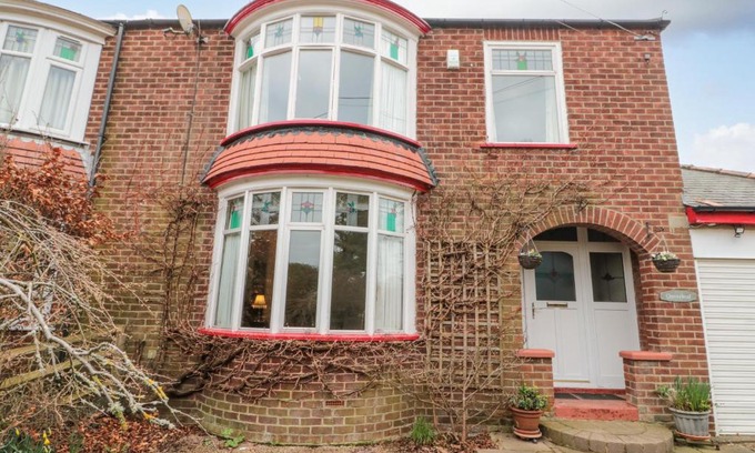 Guisborough House | Clover Leaf