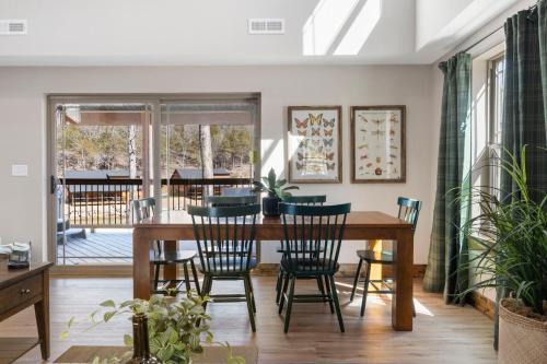 Hollister House | Cloverleaf Cottage