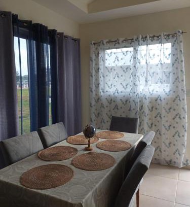 Tumba Vieja Resort | Club free Vacation House Playa and Pool house