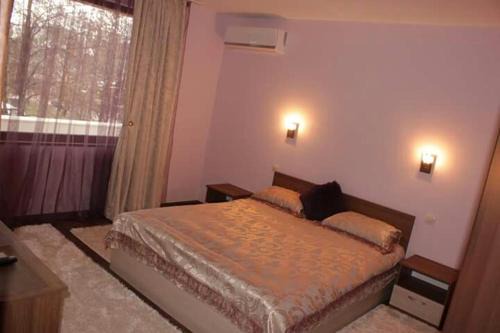 Pravets House | Club House Artemida