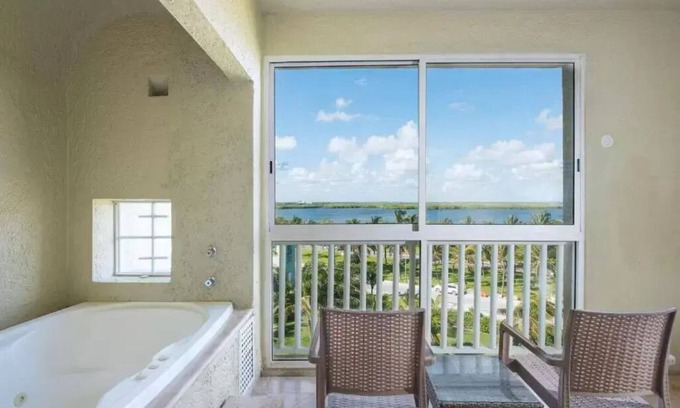 Zona Hotelera Apartment | Club Regina Cancun - Grand Suite