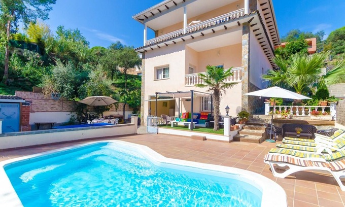 Condado del Jaruco Villa | Club Villamar - A 12-person villa for the whole family with multiple terraces, a private pool and.