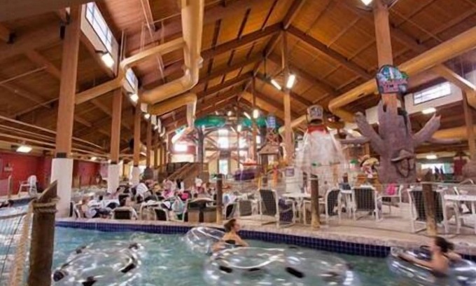Lake Delton Resort | Club Wyndham Glacier Canyon