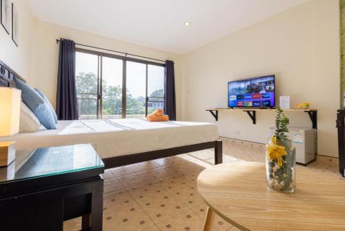Kamala Hotel | Club22 Kamala Suites, Kamala Beach
