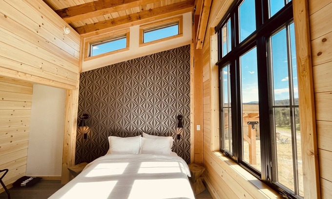 Whitefish House | Clydesdale Outpost