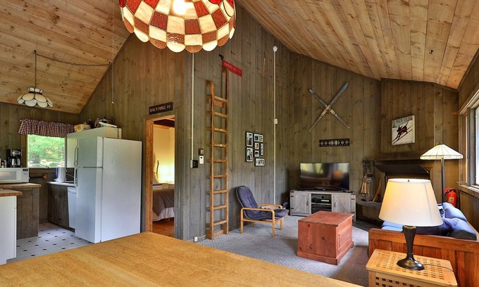 Killington House | Coach Road Duplex - Left Side by Killington Vacation Rentals