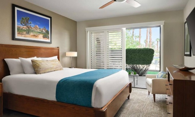 Cathedral City Resort | COACHELLA & STAGECOACH ACCOMMODATIONS at the Hyatt Vacation Club Desert Oasis