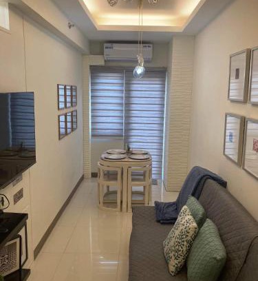 Pasay Apartment | Coast Residence 4026 PENTHOUSE 1 Bedroom Condo with Wifi & Netflix