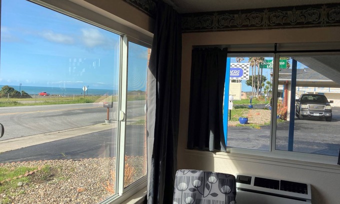 San Simeon Hotel | Coast Riders Inn