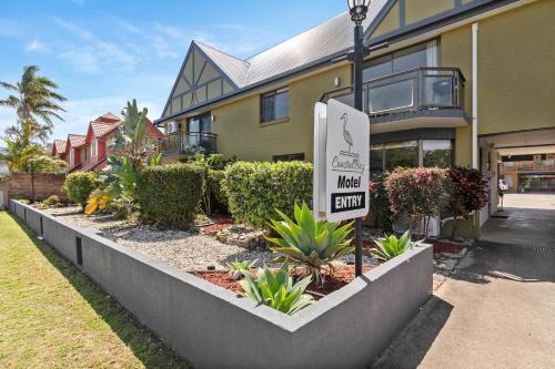 Coffs Harbour Hotel | Coastal Bay Motel