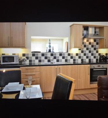 Borth Apartment | Coastal Bliss Charming Cottage near Borth beach