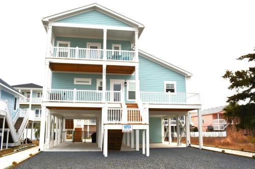 Holden Beach House | Coastal Chaos 303 Sand Piper Ln, home