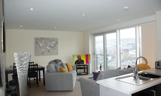 Castle Apartment | Coastal City Rooms - Waterfront