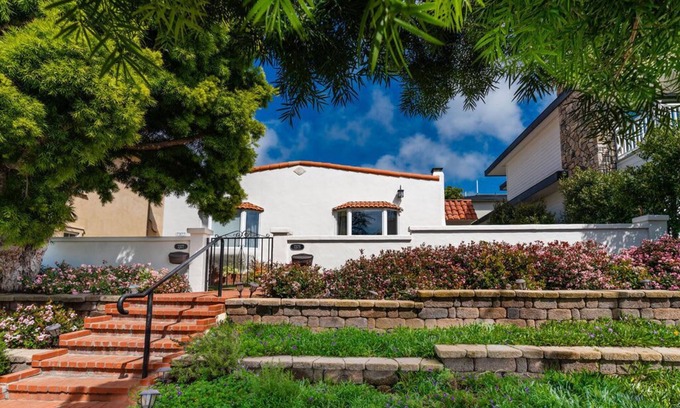 Village of La Jolla Villa | Coastal Compound in Renowned La Jolla Village!