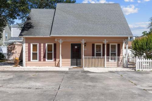 Crescent Beach House | "coastal Cottage"