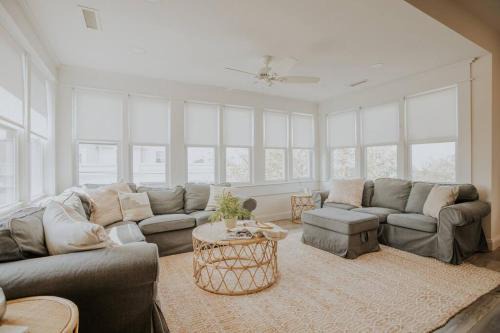 Ventnor City House | Coastal Elegance Close to Beach & Downtown